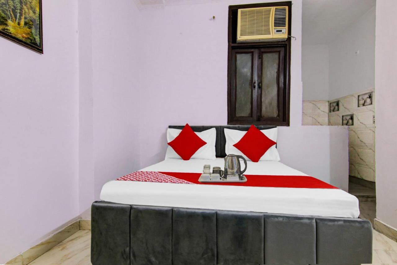 Hotel O Chaudhary Villa Нью-Дели Экстерьер фото
