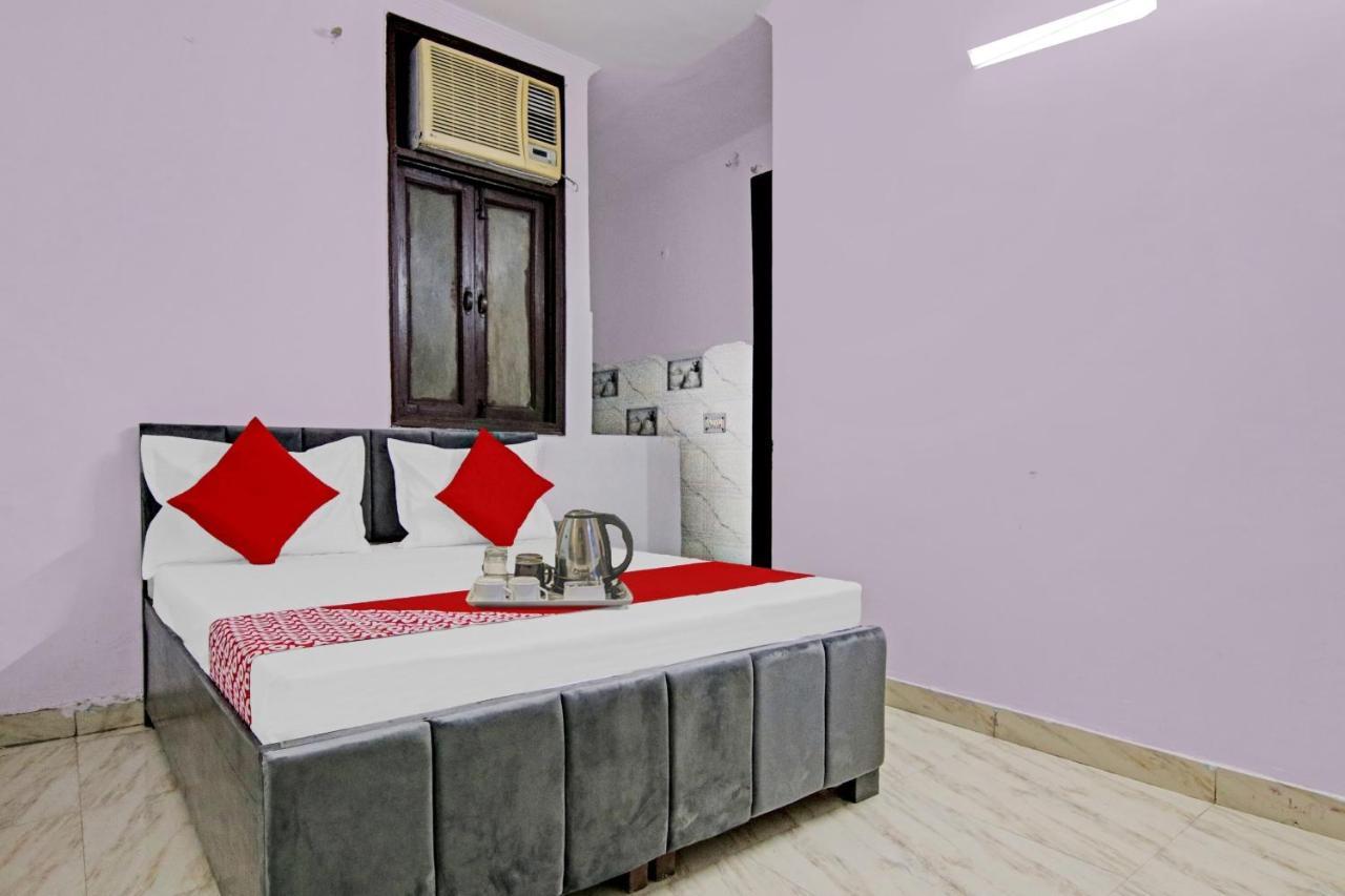 Hotel O Chaudhary Villa Нью-Дели Экстерьер фото