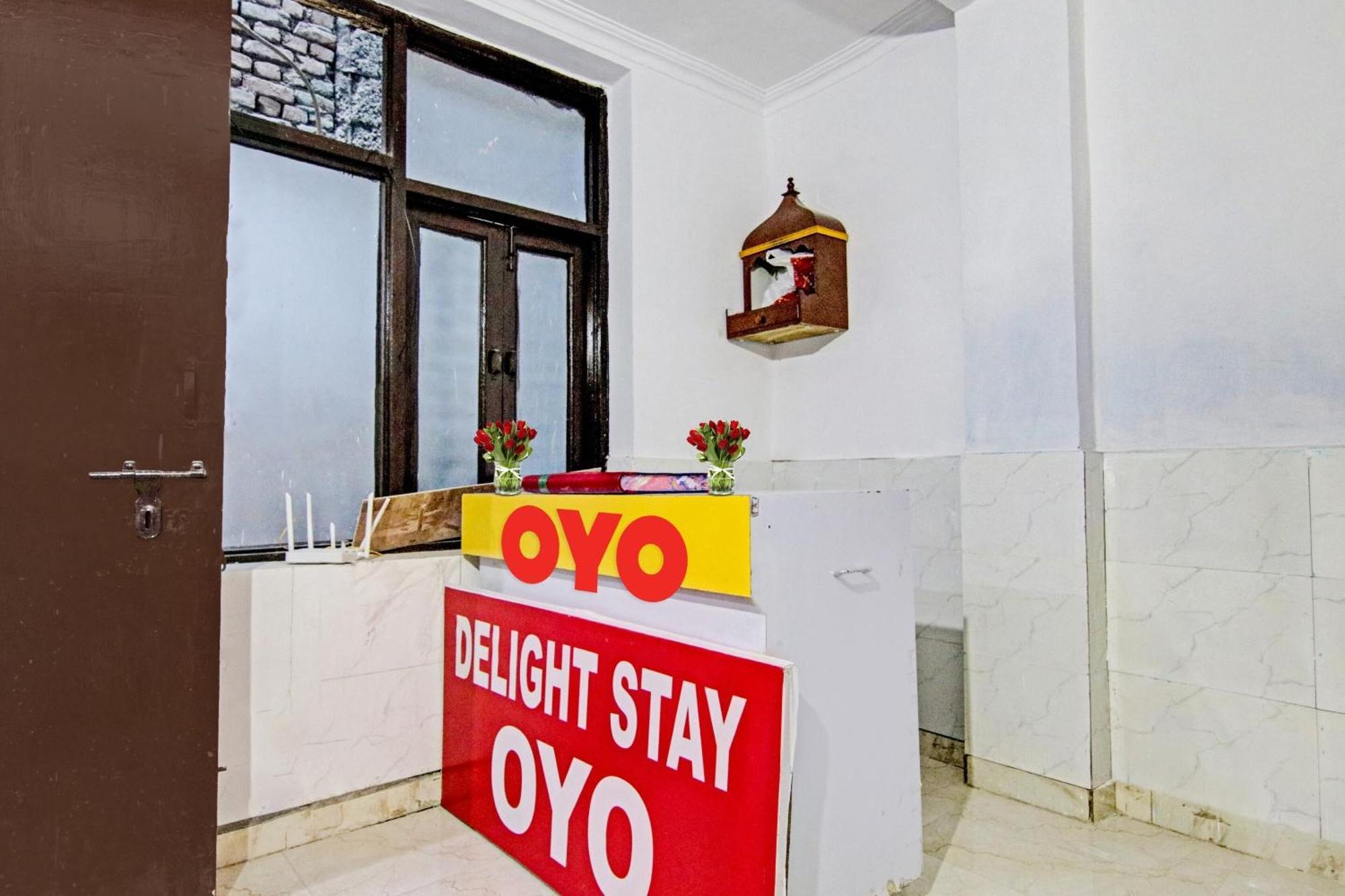 Hotel O Chaudhary Villa Нью-Дели Экстерьер фото